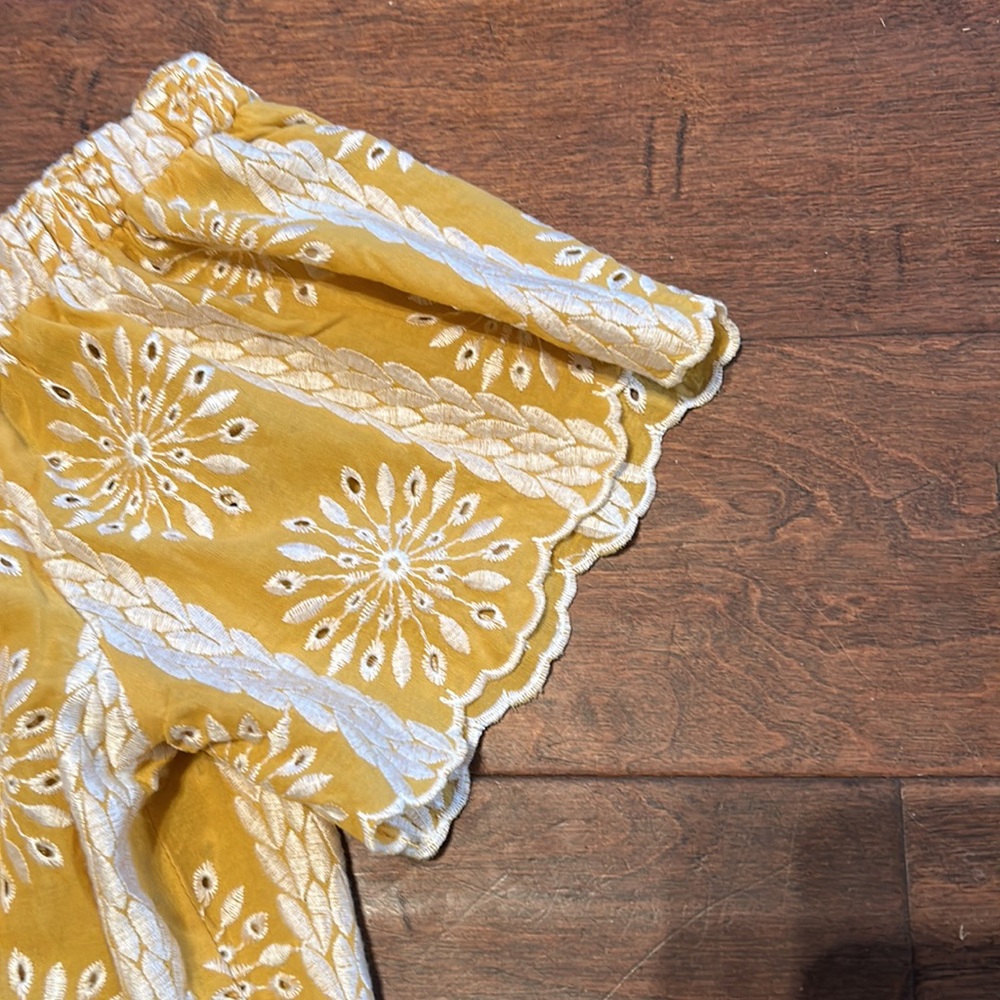 Yellow blouse - Picture 3 of 5